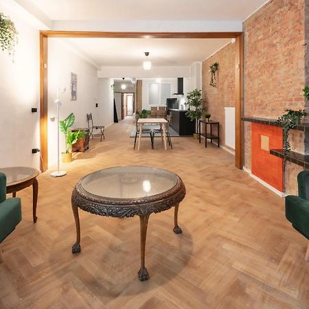 Charming And Spacious Antwerp City Center Apartments 외부 사진